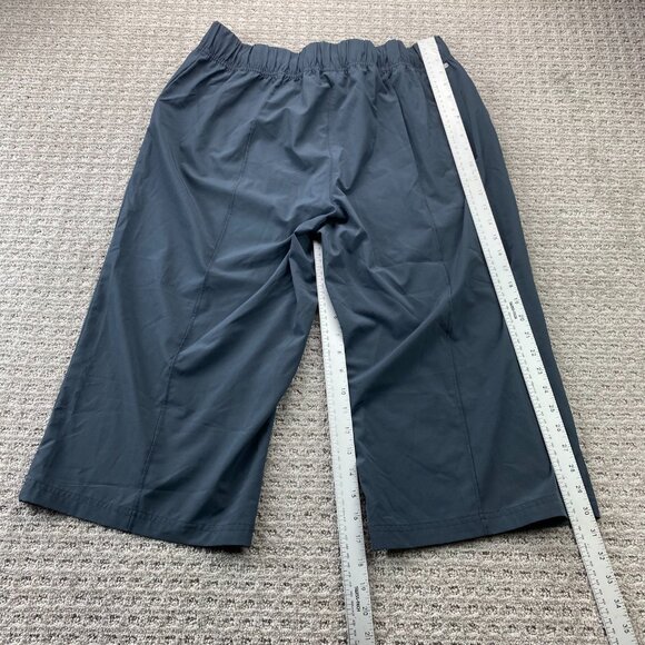 Athletic Works Women Short Pants Size Extra Large XL Gray Sporty Gym Athleisure - Picture 4 of 10